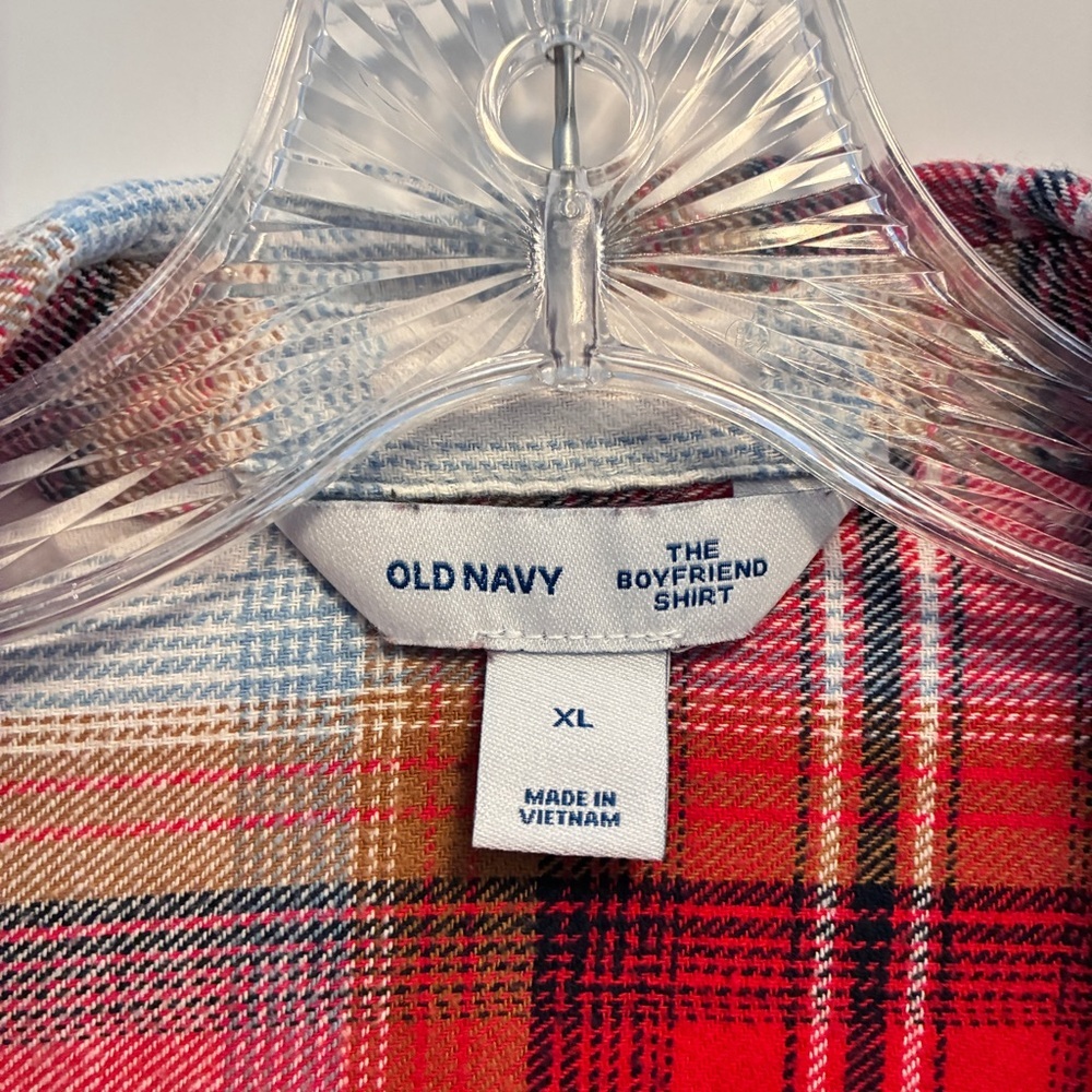 Old Navy Women's The Boyfriend Shirt Flannel Button-Down Red/ White Plaid XL - Picture 6 of 7